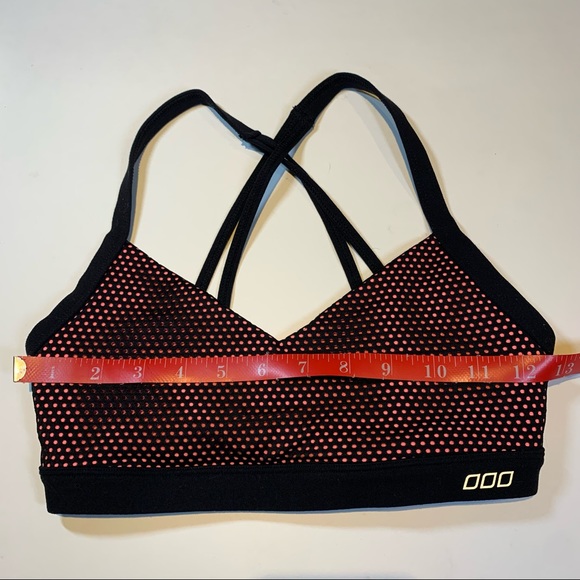 Lorna Jane coral and black peekaboo mesh sports bra - Picture 2 of 9
